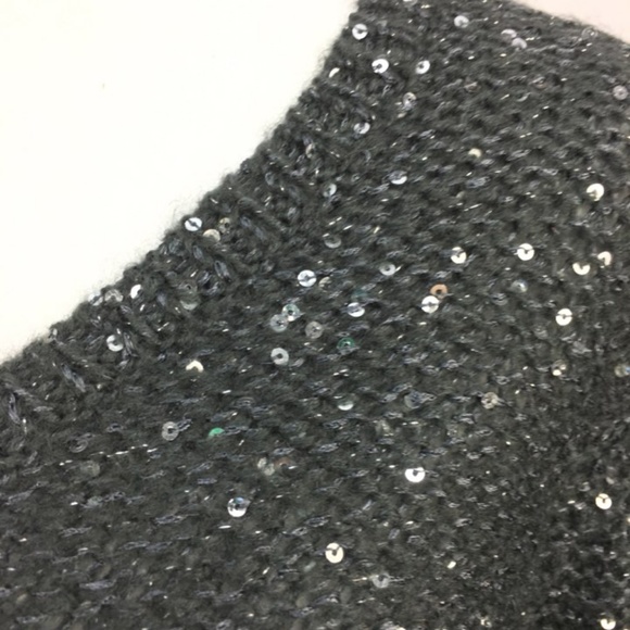 Apt 9 Gray Knitted Vneck Sweater w Silver Sequin - Picture 6 of 7